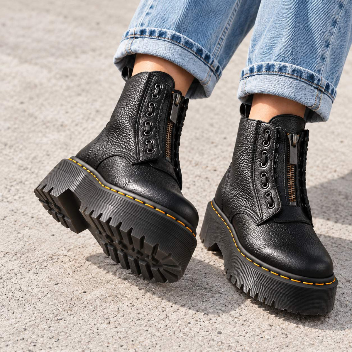 Women's chunky platform ankle boots, view 4