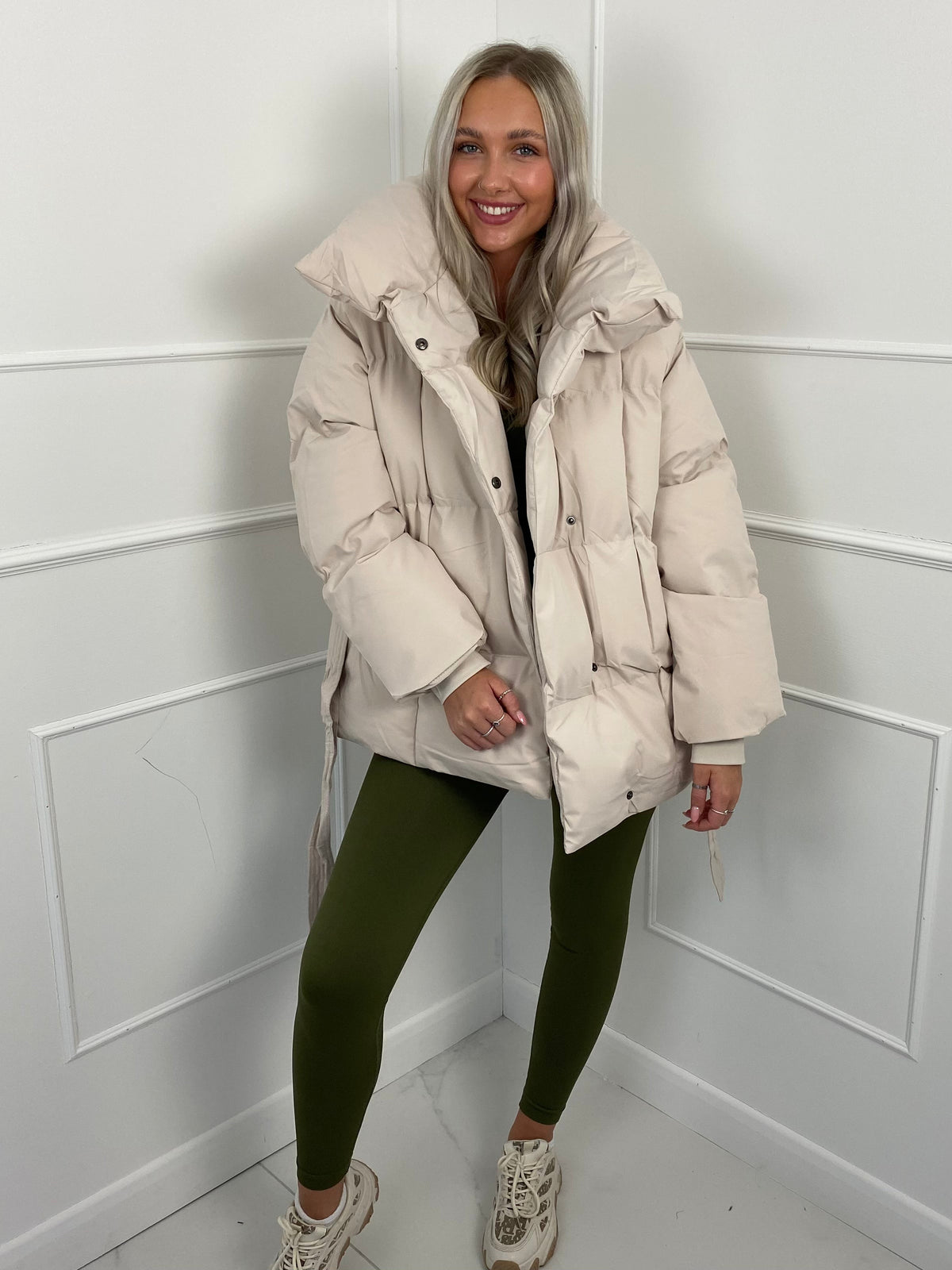 Short Quilted Winter Jacket with Fitted Waist, view 12