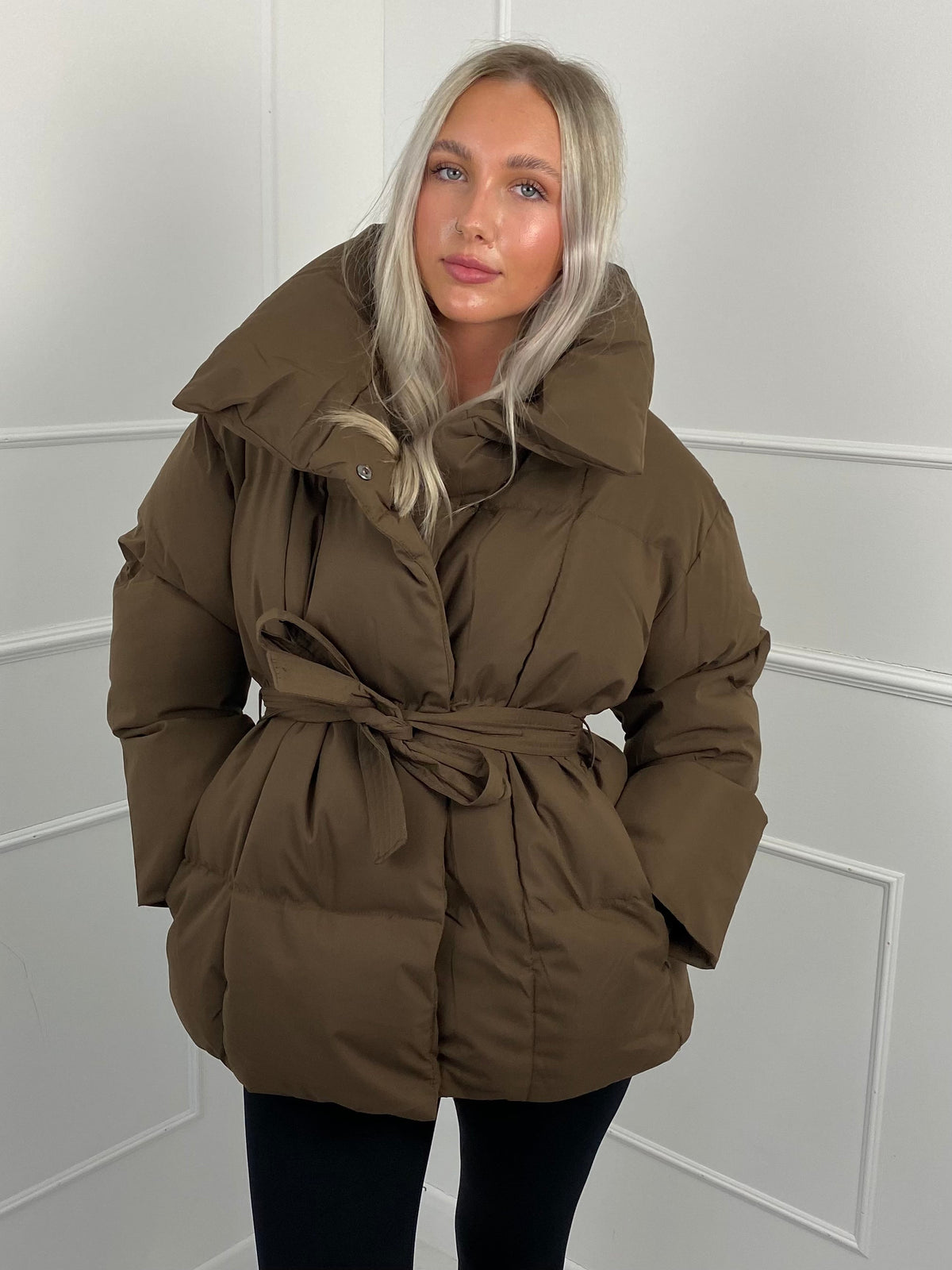 Short Quilted Winter Jacket with Fitted Waist, view 6