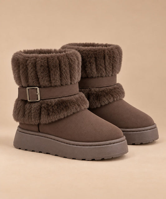Women's fur-trimmed snow boots in Coffee