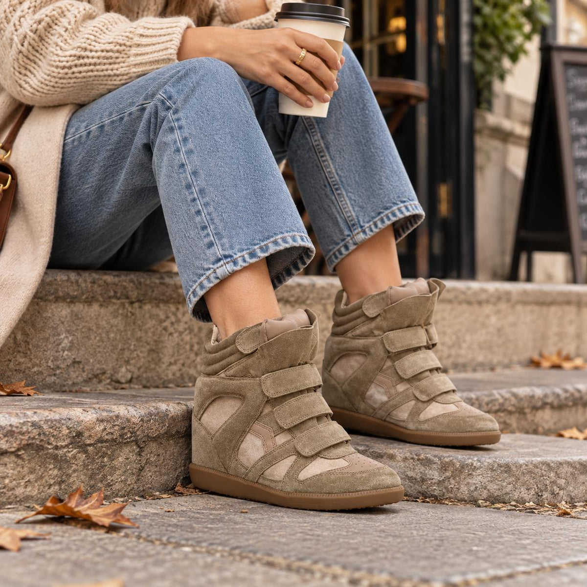 Women's hidden wedge high-top trainers in Taupe